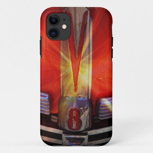 V8-Chrom-Emblem auf Hotrod Case-Mate iPhone Hülle (Rückseite)