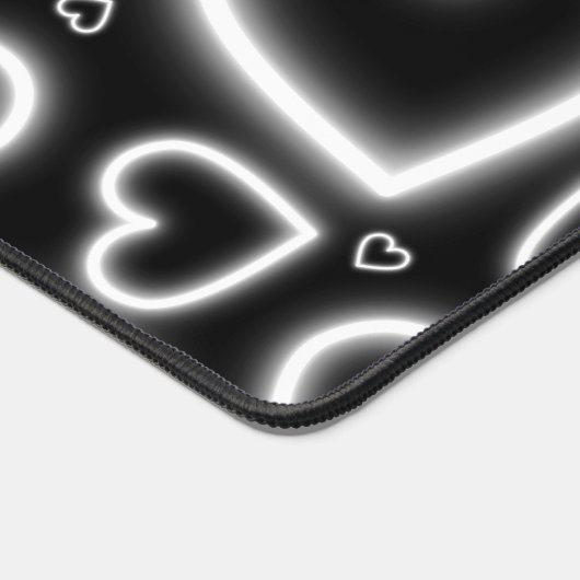 V-Day White Neon Hearts Schreibtischunterlage (Ecke)