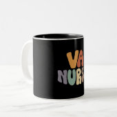 VA Nurse Proud Beruf Zweifarbige Tasse (Vorderseite Links)
