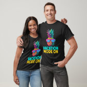 Vacation Funny Retro Pineapple Sunglasses Holiday T-Shirt (Unisex)
