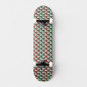 VAE Flag Colors Hearts Pattern Patriotic Skateboard (Vorderseite)