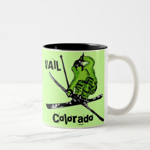 Vail Colorado grüne Skier-Thema-NeonTasse Zweifarbige Tasse