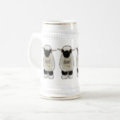 Valais Blacknose sheep cartoon illustration Bierglas (Vorderseite Links)