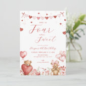 Valentine Bear Four Ever Sweet 4th Birthday Invite Einladung (Stehend Vorderseite)