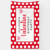 Valentine Birthday Party Red Dots Rosa Herzname Banner (Vertikal)