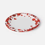Valentine Floating Red Hearts Rimmed Plate Pappteller (Schrägansicht)