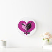 Valentine Heart Pink and Black Be Mine Runde Wanduhr (Zuhause)