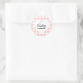 Valentine Heart Pink Gingham Pattern Name Monogram Runder Aufkleber (Tasche)
