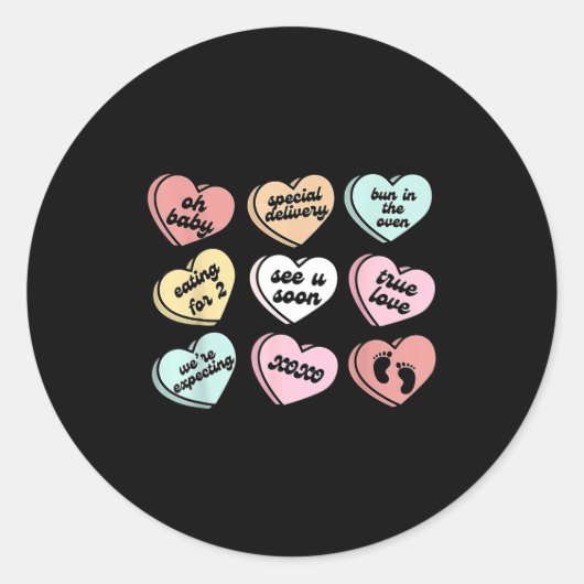 Valentine Hearts Candy Pregnancy Announcement Baby Runder Aufkleber (Vorderseite)