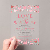 Valentine Hearts Liebe ist in der Luft Brautparty Acryleinladungen (Insitu (Handheld))
