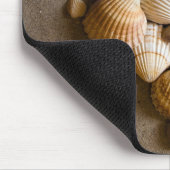 Valentine-Herz gemacht mit Muscheln Mousepad (Ecke)