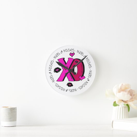 Valentine Hugs und Kisses Runde Wanduhr (Zuhause)