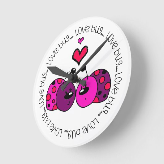 Valentine Liebe Bug Runde Wanduhr (Winkel)