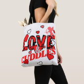 Valentine Liebe und Kuddles Tasche (Von Nahem)