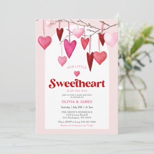 Valentine Little Sweetheart ist auf dem Weg Baby Einladung (Stehend Vorderseite)