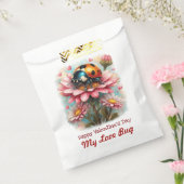 Valentine Love Bug auf blühender Rose Geschenktütchen (Versiegelt)