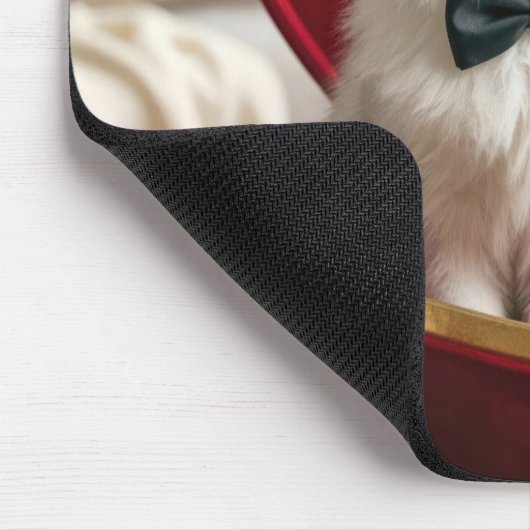 Valentine Persian Cat In Candy Box Mousepad (Ecke)