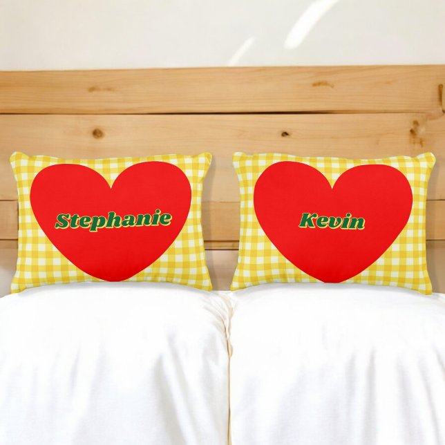 Valentine Red Heart Yellow Gingham Couple Gift Dekokissen (Von Creator hochgeladen)