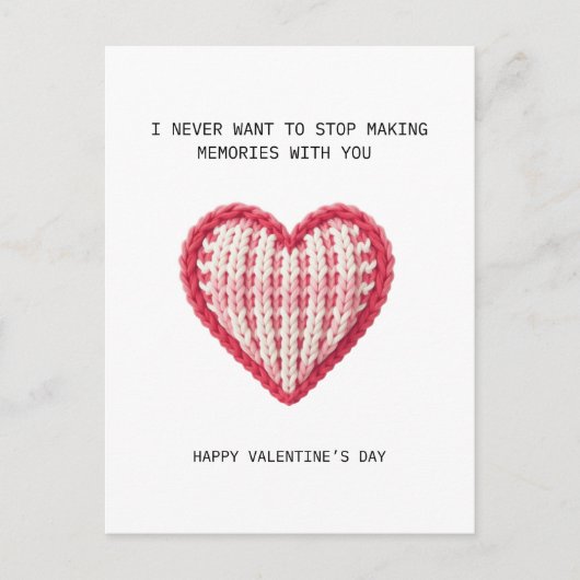 Valentine’s Day Card – Knit Heart Design Postkarte (Vorderseite)
