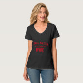 Valentine Wine T Shirt Sarkastische Single Zittern (Vorderseite Vollansicht)