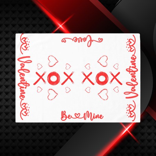 Valentine XOXO mit Herz in Rot | Tischdecke