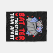 Valentine's Day Cuddling Cute Bats Couple Bat Vale Fleecedecke (Vorderseite (Horizontal))