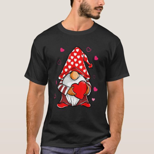 Valentines Day Gnome Love Holding Red Heart T-Shirt (Vorderseite)