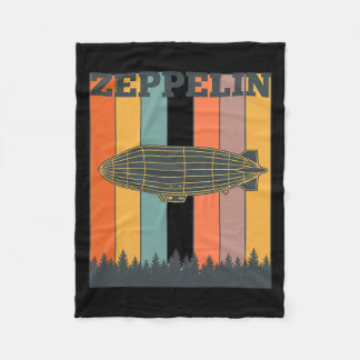 Valentine's Day Retro Zeppelin Vintage Airship 70s Fleecedecke