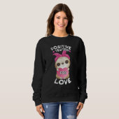 Valentine's day sloth with pink heart for her sweatshirt (Vorne ganz)