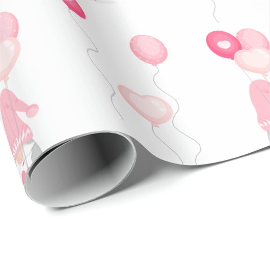 Valentines Gnome Holding Balloons Geschenkpapier (Rolleneckpunkt)