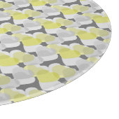 Valentine's Hearts Overlay Yellow and Gray Pattern Schneidebrett (Ecke)