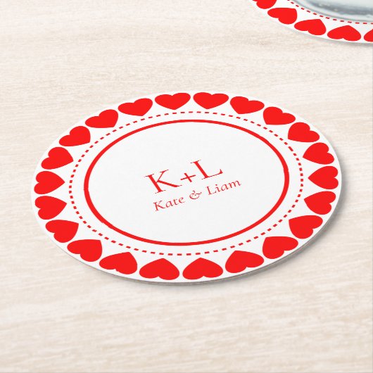 Valentine's Red Hearts Circle Custom Text Runder Pappuntersetzer (Angewinkelt)