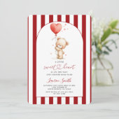 Valentines Sweetheart Teddy Bear Baby Shower Einladung (Stehend Vorderseite)