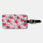 Valentinisches Herz über Umschläge Gepäckanhänger (Vorderseite horizontal)