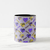 Valentinisches Muster Zweifarbige Tasse (Mittel)