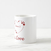 Valentins Geschenk zwei Herzen zwei Namen Kaffeetasse (Mittel)