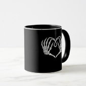 Valentinstag Gothic Heart with Skeleton Hands Va Tasse (VorderseiteRechts)