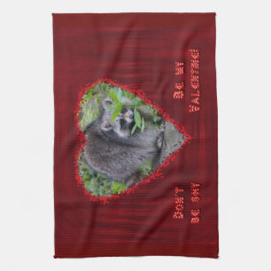 Valentinstag Gruß - Shy Raccoon Handtuch