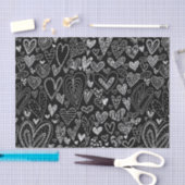 Valentinstag-Herzen auf Schwarzem Seidenpapier (Handwerk)