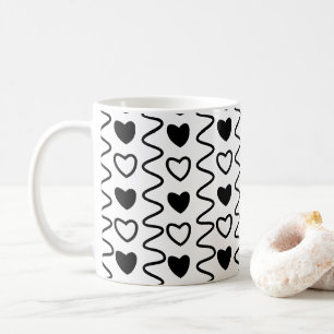 Valentinstag-Herzen Chevron Schwarz-Weiß-Muster Kaffeetasse