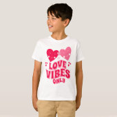 Valentinstag Liebe Vibes T-Shirt (Vorne ganz)