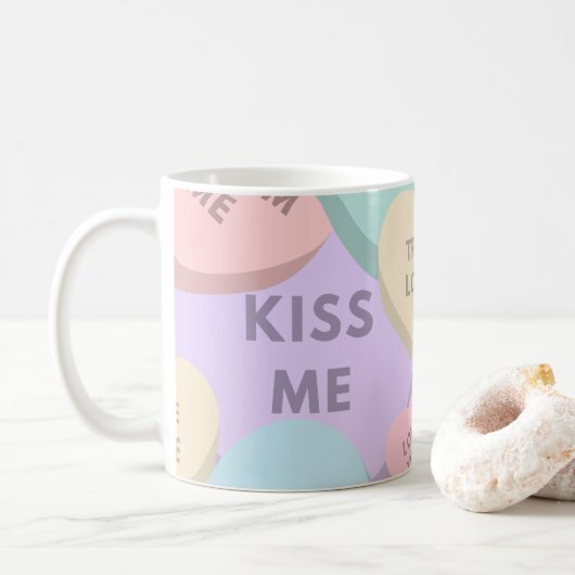 Valentinstag mit niedlichem Candy Hearts Kaffeetasse (Mit Donut)