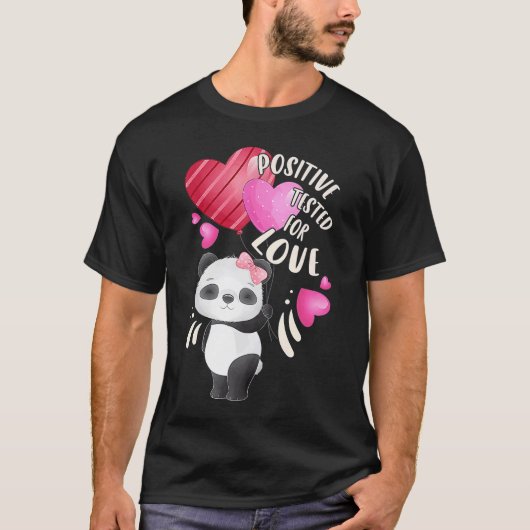 Valentinstag Panda Bär mit Herzen T-Shirt (Vorderseite)