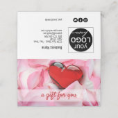 Valentinstag Rose Petals Geschenkkarte Platzkarte (Außenseite Aufgefaltet)