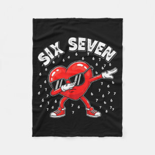 Valentinstag Six Seven 6 7 Meme Dab Herz Lustig  Fleecedecke