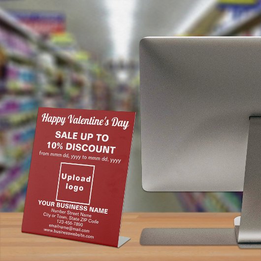 Valentinverkauf auf dem Schild "Red Pedestale"