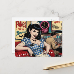 Vampir-Kellnerin in einem Retro-Diner Postkarte