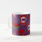 Vampir & Wassermelone Gruseliger Summerween Lila Kaffeetasse (Vorderseite Links)