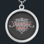 Vampire Bride Necklace Versilberte Kette<br><div class="desc">Was die elegante untote Kleidung... zu einer Vampire Wedding Elegant gotische Ornamente mit "Vampire Bride" und "Vampire Groom" in schwarzer Schrift mit blutroten Höhepunkten großartiges Geschenk für die Vampire Liebhaber,  die den "finalen" Absturz oder für Ihre eigene Vampire Hochzeit.</div>