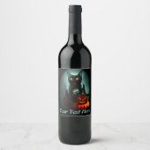Vampire Cat and Wizard Pumpkin Halloween Surreal Weinetikett (Vorderseite)
